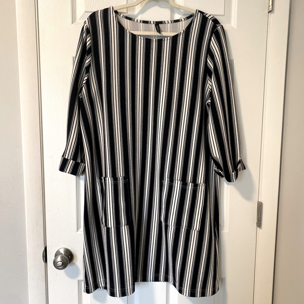 Striped smock dress with pockets